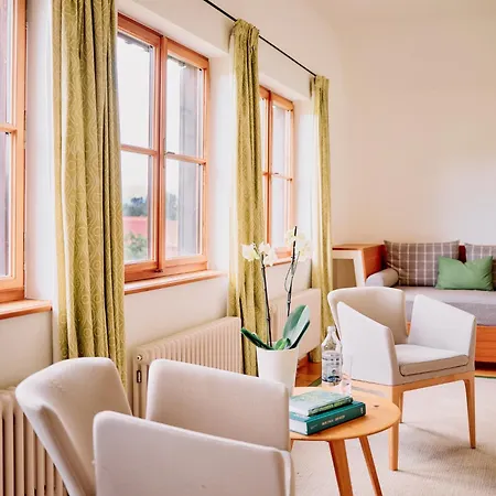 Tauroa G'schloessl Murtal Värdshus 4*